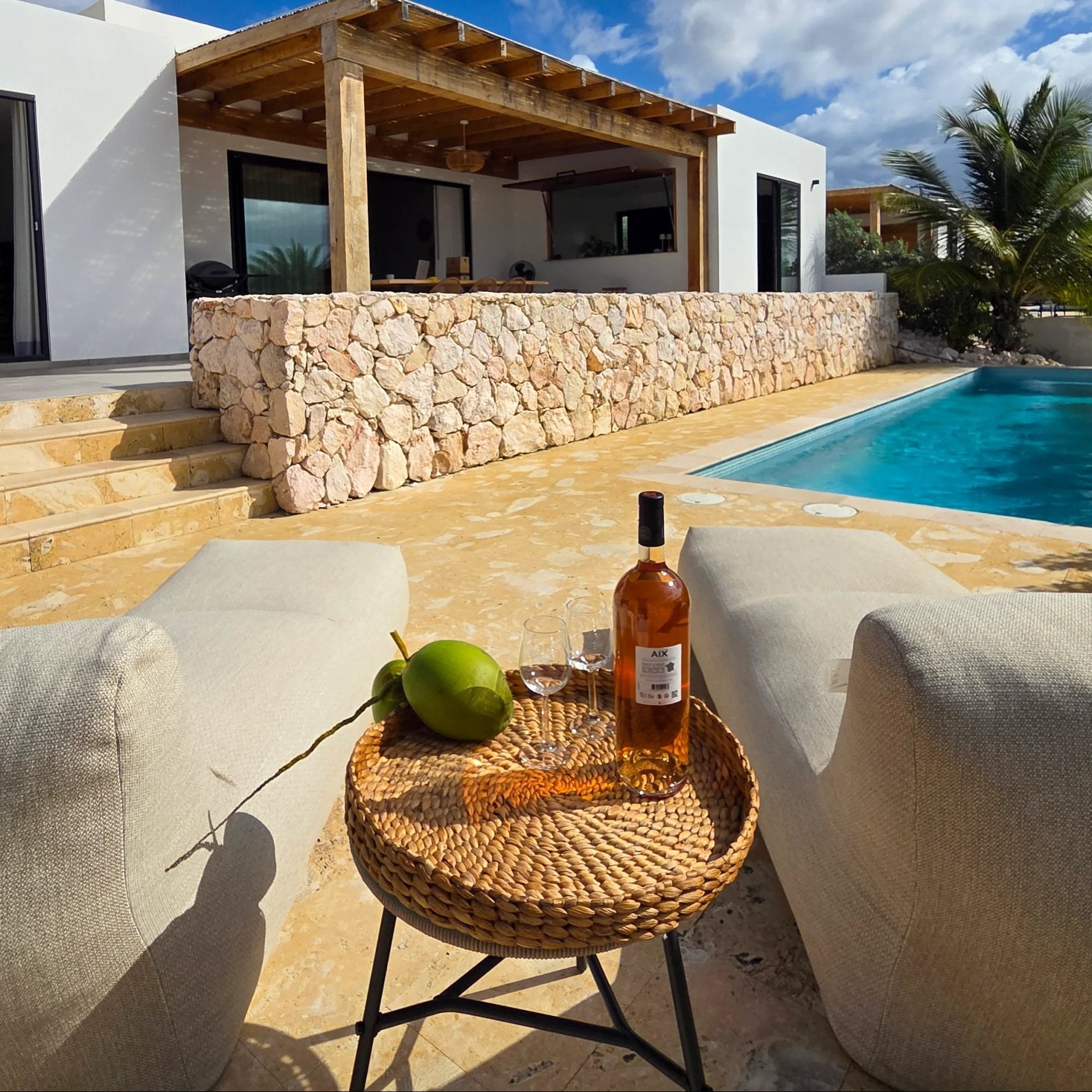Bon Bini! Laui Lounge vanaf nu ook verkrijgbaar op Curaçao bij Things We Love